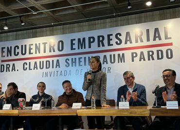 Claudia Sheinbaum se reúne con estructura estatal en Tulancingo