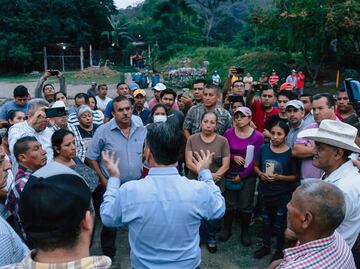 Alcalde de Huejutla responde a colapso de drenaje en Tehuetlán