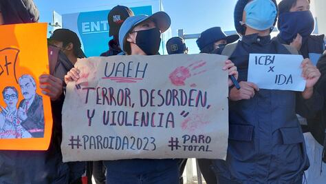 Madres de familia y alumnos acusan persecuciones por apoyar la protesta del IDA