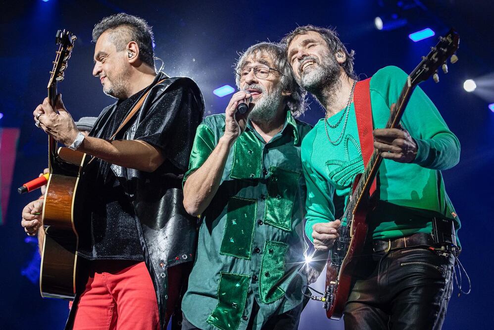 Facebook: AutenticosDecadentes