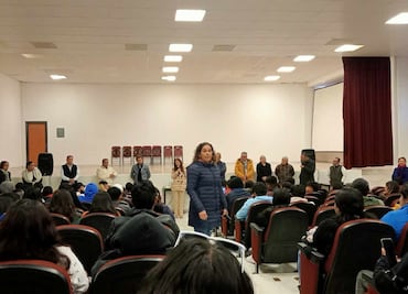 Alumnos de la UTVM cierran la institución; piden respeto a becas de excelencia