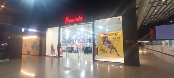 Sorprenden a menor con mercancía robada en tienda departamental de Pachuca