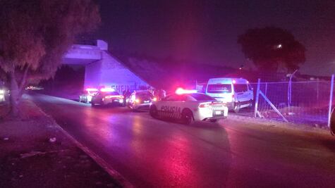 Pareja queda sin vida tras chocar su vehículo contra puente en el bulevar Nuevo Hidalgo