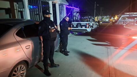 Catean vivienda y localizan vehículos robados en Tizayuca