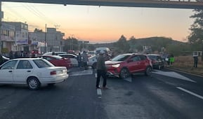 Bloquean carretera México–Laredo para exigir búsqueda de adolescente desaparecida en Tlaxiaca