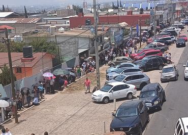 Formados por cuatro horas en casilla especial de Tulancingo