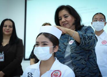 Edda Vite realiza imposición de cofias a 26 alumnas de la CMH