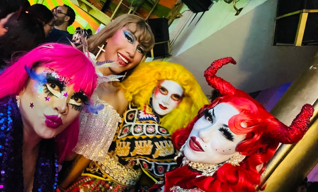 Facebook: Pestañas Locas