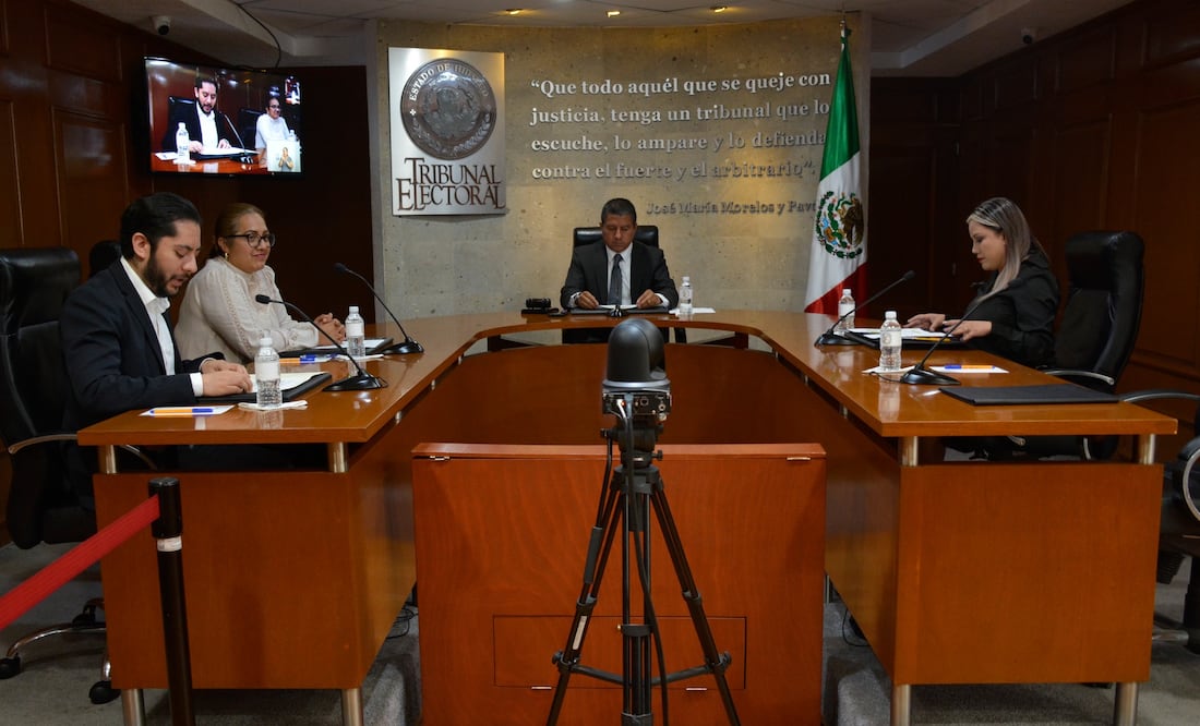 En ambos casos determinó revocar el acuerdo del IEEH por el cual negó ambos registros y ordenó registrar a los actores como candidatos | Facebook: Tribunal Electoral del Estado de Hidalgo