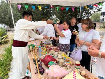 La tecnología ha alejado a niños de juegos tradicionales, lamentan artesanos