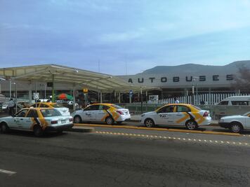 Localizan a hombre sin vida en la Central de Autobuses de Pachuca