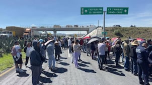 Pobladores de Zempoala bloquean carretera por seis horas y logran acuerdos de obra pública