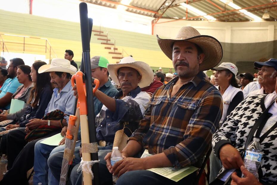 Entregan apoyos al campo y sector acuícola en Singuilucan con inversión superior a 2.3 millones de pesos | Foto: Especial