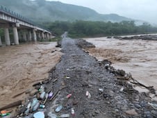 Colapsan vados provisionales de Río Garcés en Xochiatipan y Huautla; comunidades quedan incomunicadas