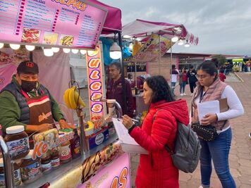 Obliga Copriseh a vendedores de alimentos salvaguardar la salud de los visitantes en las ferias de Tulancingo