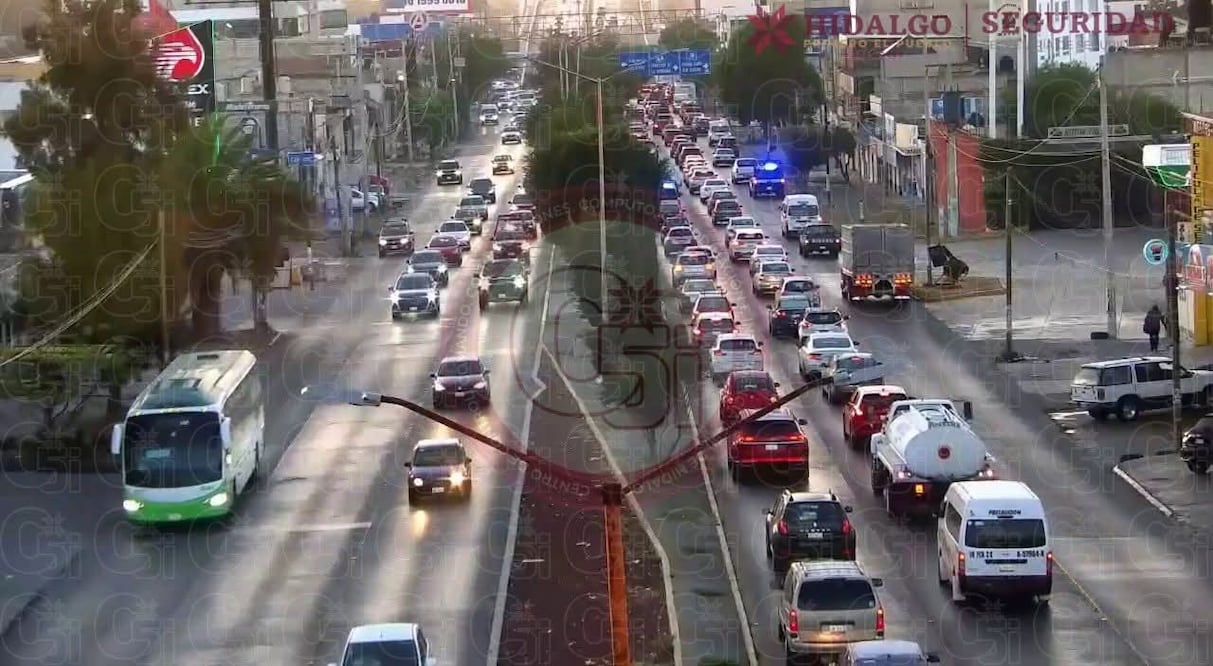 Como es habitual en las principales avenidas de Pachuca se registra tráfico pesado I Foto: C5i