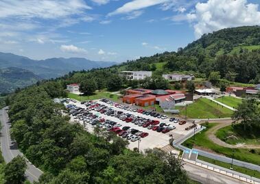 Habilitan centro de acopio y albergue para estudiantes en Tenango