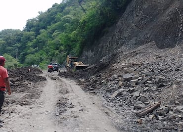 Tormenta Barry deja afectaciones en nueve tramos carreteros de Huazalingo