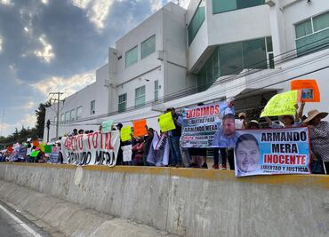 Previo a resolución judicial, se manifiestan en apoyo al alcalde con licencia de Progreso