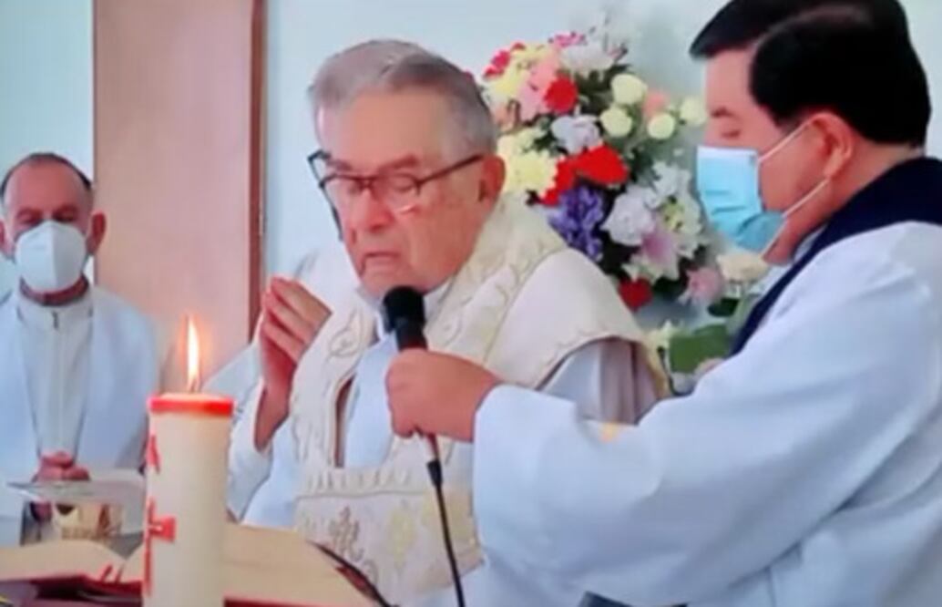 Padre el Pbro. Alfonso Romero Ruíz
