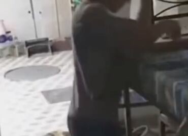 Niño se vuelve viral al pedirle ayuda a Alexa para hacer su tarea