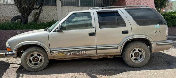 Aseguran un vehículo y 540 litros de hidrocarburo en Tulancingo