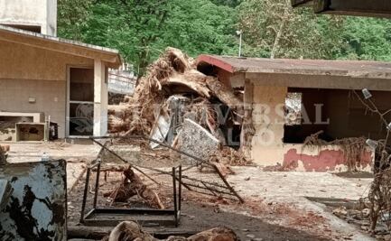 Galería: Analizan clases a distancia o en sede alterna para estudiantes de secundaria con pérdida total en Huehuetla