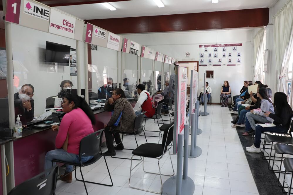 INE Hidalgo informa a la ciudadanía que tiene hasta el 20 de mayo para tramitar una reimpresión sin modificar datos y recogerla a más tardar el 31 de mayo | Foto: Luis Soriano