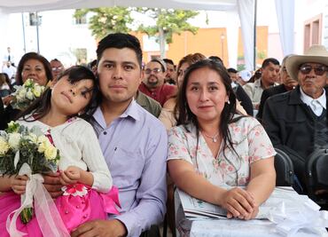 Más de 100 parejas se casan en bodas colectivas en Zempoala y Mineral de la Reforma