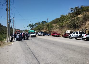 Conflicto por tierras en Huejutla termina en tensión y bloqueos