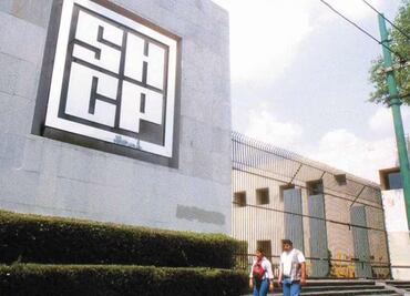 Huachicol fiscal será motivo de suspensión en padrón de comercio exterior, advierte Hacienda