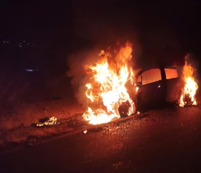 Ataque armado e incendio de vehículo deja a un hombre gravemente herido en Tula de Allende