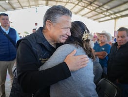 Julio Menchaca supervisa avances en la reconstrucción de zonas afectadas por la tormenta tropical 90-E