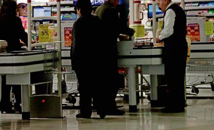 Hay 156 mil trabajadores de supermercados en pobreza