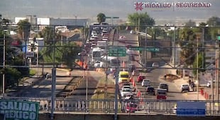 Carga vehícular sobre el bulevar Santa Catarina 