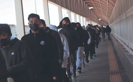 Remesas caen por primera vez en un año; bajan de los 5 mil mdd mensuales en medio de deportaciones masivas 