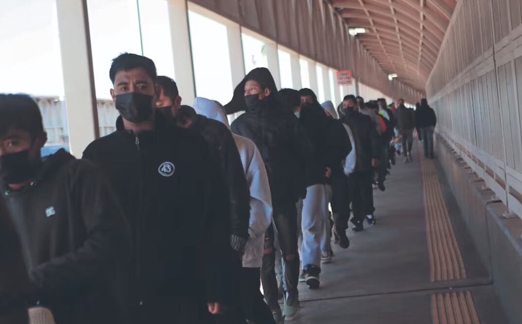 Muchos municipios del país están en alerta por el posible regreso de migrantes y la cancelación de remesas. Foto: de CHRISTIAN TORRES. EL UNIVERSAL