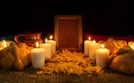 Bomberos de Huejutla atienden tres incendios durante el Xantolo por veladoras en altares