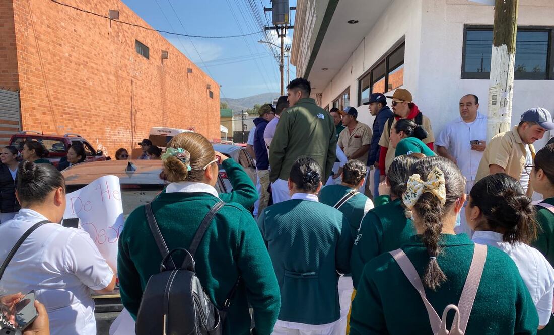 El IMSS informó que ya llegó el recurso para pagarles y que de acuerdo con las necesidades es como les van a llamar al personal eventual para ser contratado | Foto: Luis Soriano
