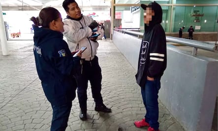 Policía Violeta de Hidalgo auxilia a menor desaparecido originario de Chihuahua