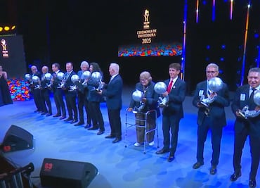 Emotiva Investidura del Salón de la Fama 2025: Una noche para la historia del futbol