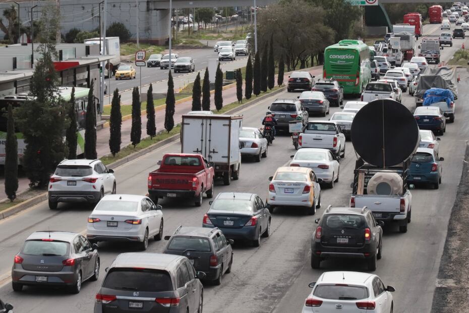 Las obras viales registradas a finales de 2024 no son la única razón que ha generado tráfico en la zona metropolitana, ya que también incrementó el número de vehículos en Hidalgo I foto: Luis Soriano