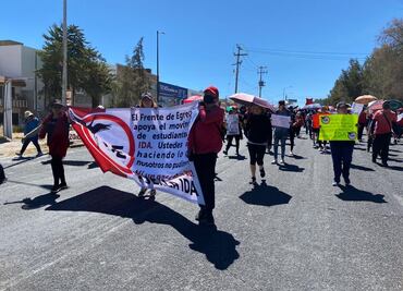 Comienza la marcha del Frente de Egresados (FDE) en apoyo a estudiantes de la UAEH
