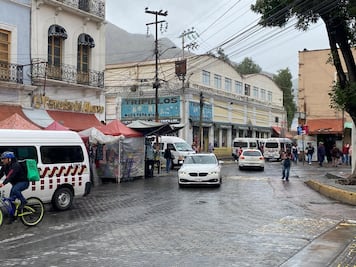 Comerciantes ambulantes exigen igualdad de condiciones para vender en el centro de Pachuca