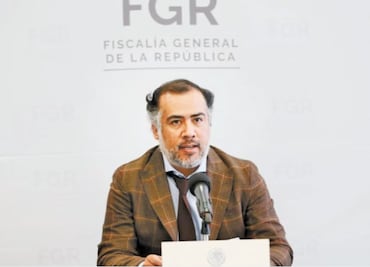 AMLO revela que investiga a exfiscal especial del caso Ayotzinapa