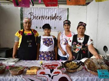 Cocineras tradicionales de Santiago de Anaya participan en la Feria de Alimentos de Origen Prehispánico