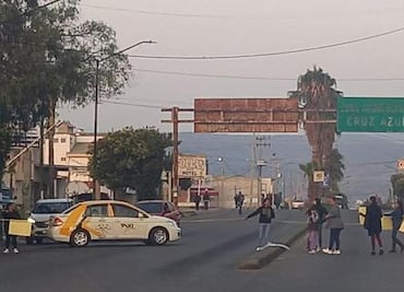 Bloquean carretera Tula–Tlahuelilpan por falta de maestro en primaria