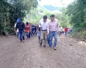 Retienen a funcionarios de Yahualica por incumplimiento de obra del ayuntamiento