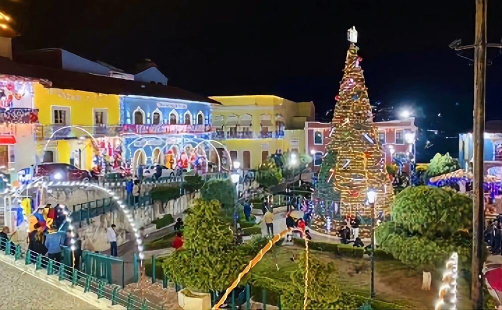 Real del Monte enciende la magia de la Navidad con su Villa Iluminada | Facebook: Concejo Ciudadano Realmontense