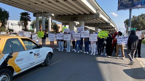 Estudiantes de la UPP bloquean acceso en protesta por condiciones precarias